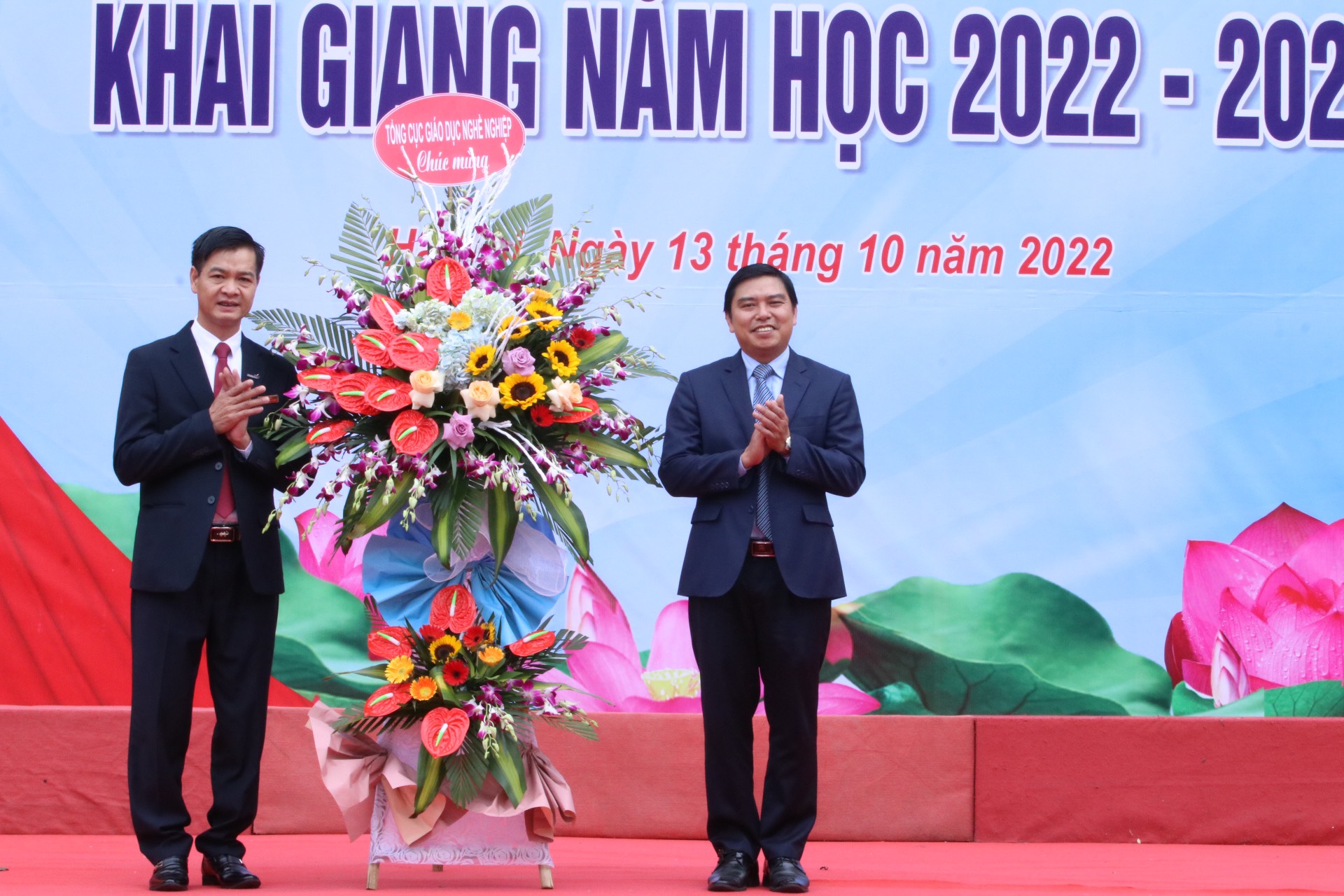 83fdf58d09bccee297ad.jpg